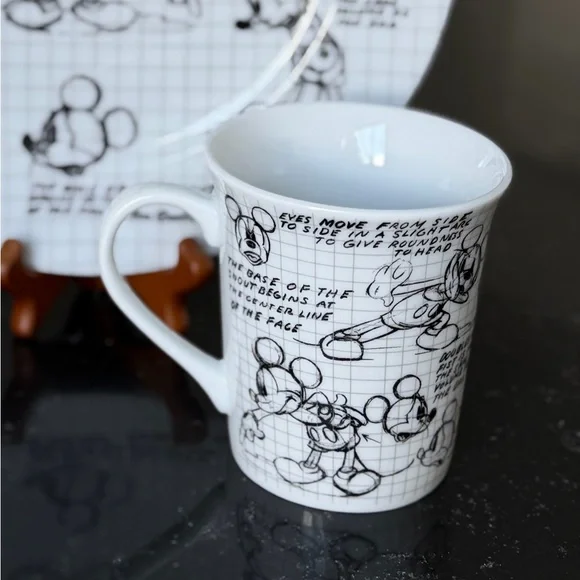 Disney Mickey Mouse Sketch Dinnerware Set - Black and White - Picture 2 of 4